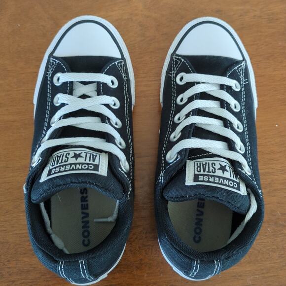 Converse low top black Big kids  size 1 - Picture 3 of 8